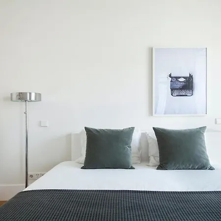 Plum Guide - Raymond Wintz Appartement Lissabon