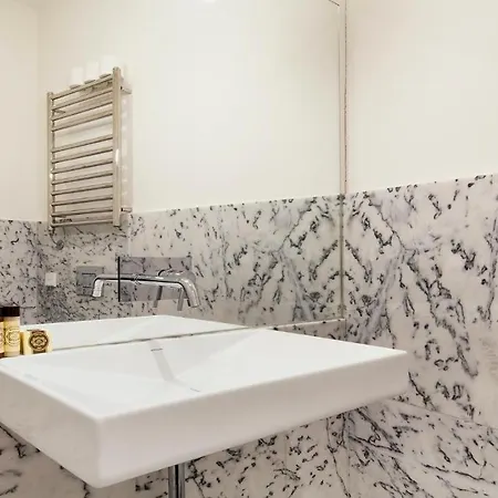 Plum Guide - Raymond Wintz Appartement