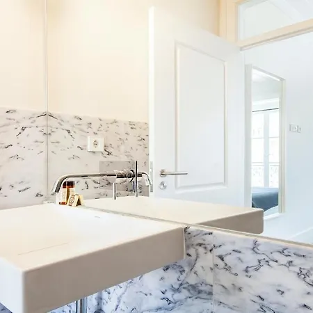 Plum Guide - Raymond Wintz Appartement Lissabon